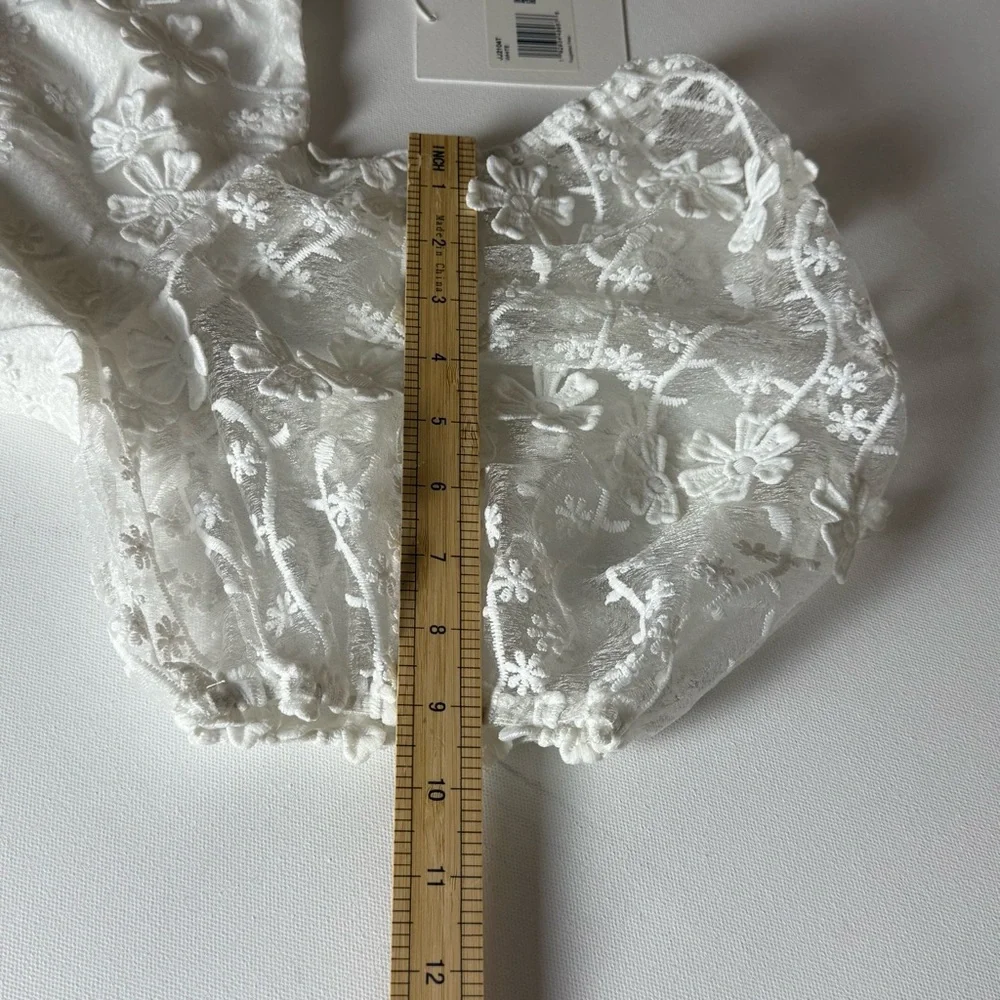 Endless Rose White Floral Lace Peplum Top‎ Puff Sleeve Size L NWT
